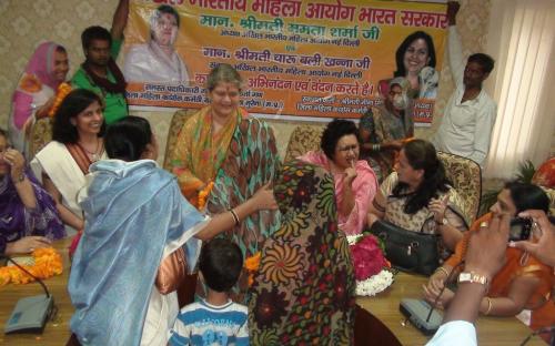 A group of women from Muraina, Madhya Pradesh visited the Commission and met Hon’ble Chairperson