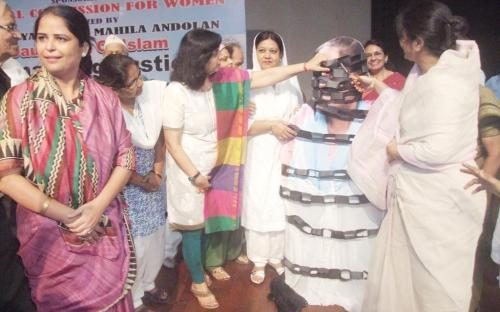 Members NCW, Dr. Charu WaliKhanna & Ms. Shamina Shafiq Chief Guest at Seminar on “Raising Our Voices on Muslim Women’s Right and Equality before the Law”