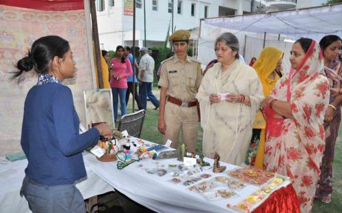 Ms. Mamta Sharma, Hon’ble Chairperson, NCW inaugurated the “Mahila Swablamban Deepawali Mela”