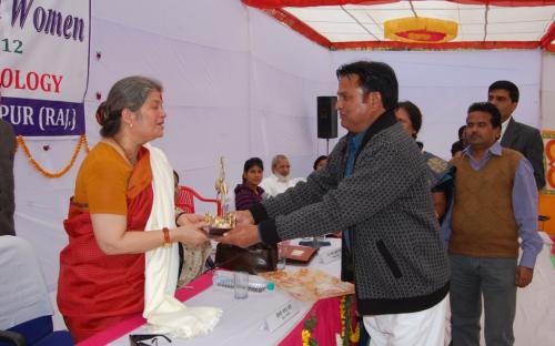 Smt Mamta Sharma, Chairperson NCW was the chief guest at National Seminar “Domestic Violence And Women” organized by Department of Psychology, R. D. Girls College, Bharatpur, Rajasthan