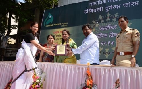 Ms. Nirmala Samant, Member, NCW was the chief guest in a program organized by Dombiwali Women’s Forum, Mumbai