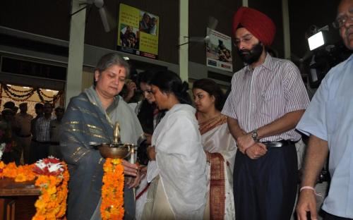 Smt. Mamta Sharma, Hon’ble Chairperson, NCW was the chief guest at the launching of the campaign “Building a Safe City for Women”