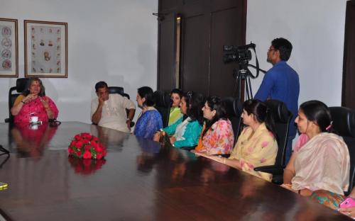 Smt. Mamta Sharma, Hon’ble Chairperson, NCW attended a discussion on issues of women empowerment taking the cause forward from an initiative by the Prabha Khaitan Foundation at Jaipur