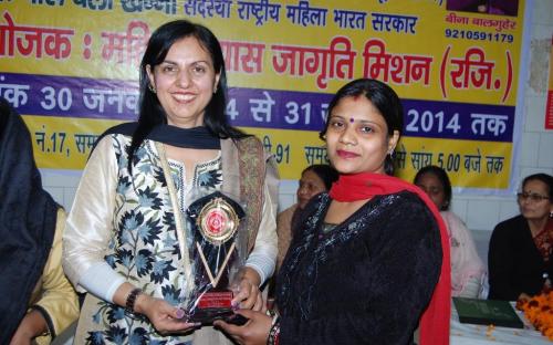 Dr. Charu WaliKhanna, Member, NCW was Chief Guest at the Legal Awareness Programme for women organised by Mahila Prayas Jagriti Mission, Trilok Puri, Delhi