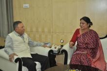 Member Mrs. Shamina Shafiq held a meeting with Hon’ble Governor Chattisgarh His Excellency Shekhar Dutt, SM in his office chamber